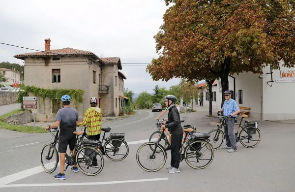 Občina Komen je ena od petih slovenskih turističnih destinacij, ki 
se je okitila z zlatim znakom zelene sheme. 
