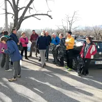 V Ozeljanu so čiščenje povezali z druženjem krajanov. 