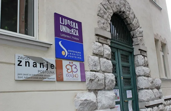 Delovanje zavoda Znanje so predstavili direktorica Vladka Krese 
(druga z desne) in vodje organizacijskih enot.