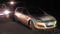 Bistriški policisti so med prazničnimi dnevi pred koncem lanskega 
leta ustavili tri avtomobile, prvi je vozil v predhodnici, v drugih 
dveh pa je bilo osem prebežnikov iz Pakistana. 