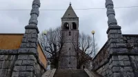 Cerkev v Tomaju bo končno postala kulturni spomenik lokalnega 
pomena. Domačini pa so že začeli zbirati denar za obnovo 
pilastrov.
