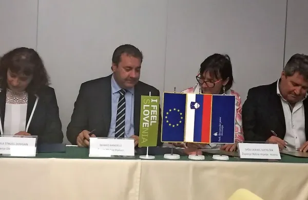 Alenka Štrucl Dovgan, Marko Bandelli,  Saša Likavec Svetelšek in Davorin Terčon (z leve)   bodo svojim občinam predlagali, da izstopijo 
iz Združenja občin Slovenije.