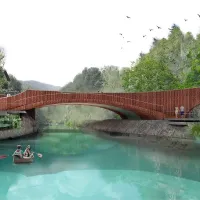 Lok so podaljšali za tri metre in ga za 1,2 metra stanjšali.