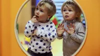 Preobčutljivost in alergije na neko vrsto hrane se lahko pokažejo 
po rojstvu ali ob pojavu določene kronične bolezni. 