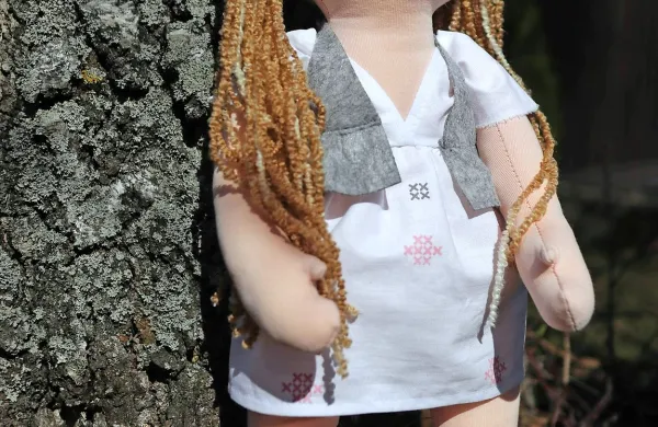 Postojnske Torbarke in Torbarji, Unicefove punčke (in fantki) iz 
cunj, bodo za posvojitev na voljo od 27. aprila do 15. maja v 
prostorih TIC Galerije. 