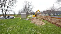 Bodoči mestni park bodo uredili na nasipu med gramoznim 
parkiriščem za tržnico in kanalom Grande ter Piransko cesto.
