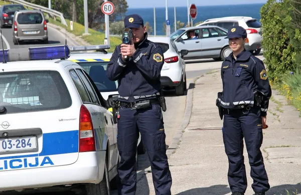 Mešana lucijsko-izolska patrulja je do zgodnjega popoldneva ujela le štiri prehitre voznike.