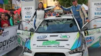Zmago na lanskem reliju Vipavska dolina bo branila idrijska 
posadka Darko Peljhan -  Anja Verbič.