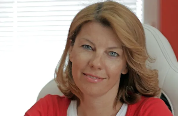 V oči bode, da bo od šestih poslancev tega sklica le Erika Dekleva 
spet na listi Stranke modernega centra (SMC).