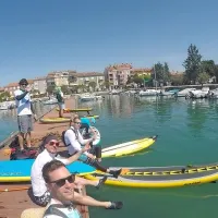 Z dna morja so potegnili celo skuter