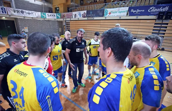Koprske rokometaše čaka drevi izziv sezone - pokalni polfinale s
Celjani.