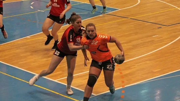 Med najboljšimi igralkami Žurda Koper  na tekmi z Žalcem je bila 
Eva Zorko s sedmimi zadetki.