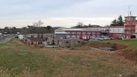 Ob stavbi poklicnih gasilcev je predvidena gradnja gasilskega 
doma za sežanske prostovoljne gasilce, a so včeraj svetniki zanj 
zmanjšali denar in ga letos še ne bo. 