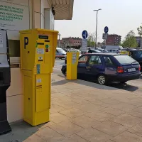 Na parkirišču ob koprski tržnici so namestili napravo za menjavo 
denarja, kar je  olajšalo plačevanje parkirnine na avtomatskih 
blagajnah.