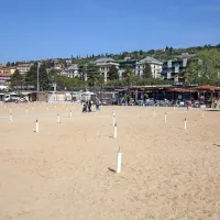 Za prvi maj na smuči ali v kopalke