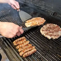 Mesnine je treba počasi in temeljito prepeči. 