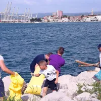 Država z neuporabnim plovilom, novo šele januarja