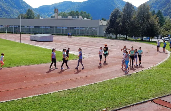 Raztrgano prevleko bodo nadomestili z novo, ki bo zdržala 
najmanj tri desetletja. 