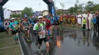 Rekord stokilometrske proge drži Marjan Zupančič (v ospredju). 