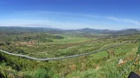 Z vrha Šilentabra (715 m), kjer je nekoč stal največji utrjen 
kompleks na Slovenskem, je čudovit razgled na okolico.