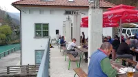 Zaradi prekrivanja terase bi bilo treba spremeniti gradbeno 
dovoljenje. 