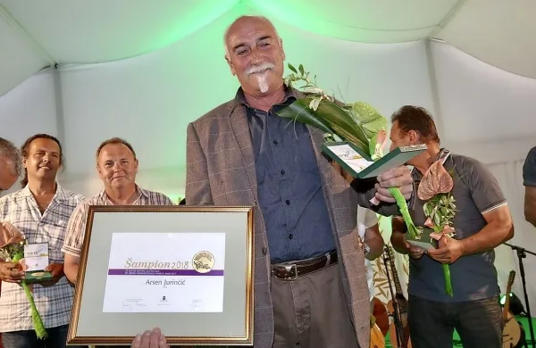 Oljkarski šampion je Arsen Jurinčič