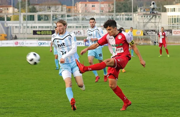 Leon Marinič (levo) je bil v Kidričevem med dejavnejšimi nogometaši Gorice. 