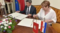 Postojna se je pobratila s Supetrom na Braču