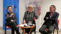 Program 19. Foruma Tomizza so včeraj v koprski palači  Gravisi, na sedežu Skupnosti Italijanov 
Santorio Santorio,  predstavili (z leve) Devana Jovan, Neven Ušumović in Irena Urbič.