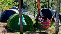 So dileme o izenačevanju takse med kampi in sobodajalci, toda 
prevladuje argument, da gostje  uporabljajo isto turistično infrastrukturo. 