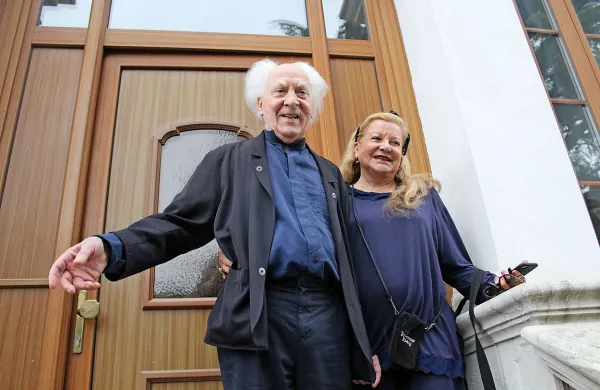 Jean Guillou je s soprogo Suzanne obiskal Koper, tamkajšnjo 
stolnico ter se pogovoril s člani projektne skupine za postavitev 
orgel v koprsko stolnico. 