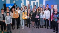 V četrti oddaji so se 19. aprila  v koprskem studiu Hendrix zbrali 
predstavniki vseh podružnic Glasbene matice iz Furlanije Julijske 
Krajine, od Špetra in Kanalske doline do Goriške ter Tržaške 
pokrajine. 