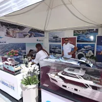 Poglede še danes privablja več kot 200 plovil