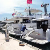 Poglede še danes privablja več kot 200 plovil