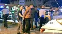 S tržaške kvesture so sporočili, da so tri prebežnike s Kosova vrnili 
v Slovenijo, četrtega, ki je še mladoleten,  pa predali pristojnim 
socialnim službam. 