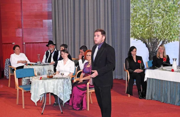 Tako so v Pivki poustvarili čitalniški večer, kakršne so prirejali v 
času Miroslava Vilharja pred 150 leti. 