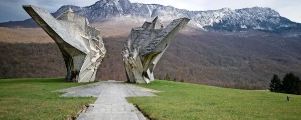 Dan mladosti je, zazrimo se naprej!