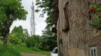  45 let star antenski stolp na Šilentabru je dotrajan, gradnja novega na drugi lokaciji pa se že leta odmika. 

