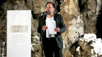 Jurij Andruhovič je nagrado  festivala Vilenica v kraški jami prejel lani. 