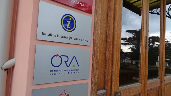 Po Vlasti Sluban v Oro Danijela Kos