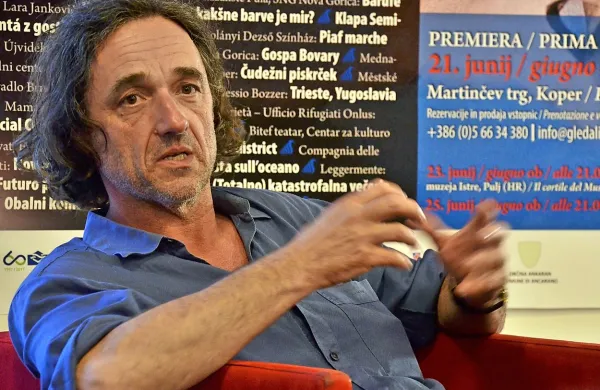  “Na Borštnikovem srečanju že nekaj časa vztrajno ignorirajo 
primorska gledališča, kar je vsekakor krivično. Pa ne samo tam, 
ampak tudi pri večini časopisov - saj  sploh več ne objavljajo  
kritik!” pravi Vito Taufer.