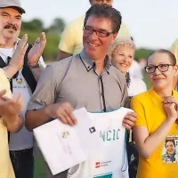 Del sredstev so nabrali tudi z dražbo dresa košarkarskega asa Luke 
Dončića.