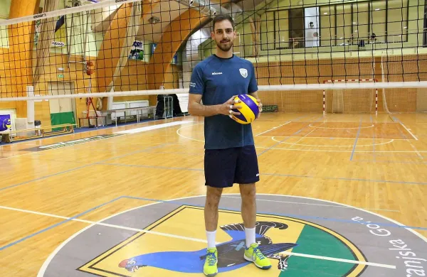 Dane Mijatović je najboljšo klubsko sezono v karieri dopolnil še z 
vpoklicem v državno reprezentanco.