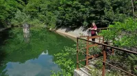 Večji (južni ali vremski) tajh je zadrževal skoraj 15.000 kubičnih 
metrov vode. Zdaj očitno pušča, saj je videti njegove gole stene, do 
njega pa se je skoraj nemogoče prebiti. 