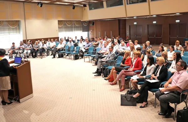 V konferenčnem centru Perla se je zbrala večina svetnikov treh 
občin. 