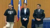 Damijan Kočevar (prvi z leve)  je dobil medaljo za  požrtvovalnost.