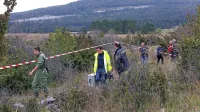 Glavni preiskovalec letalskih nesreč Toni Sojčevski je s policisti še 
isti dan opravil ogled prizorišča  tragične  letalske nesreče.  