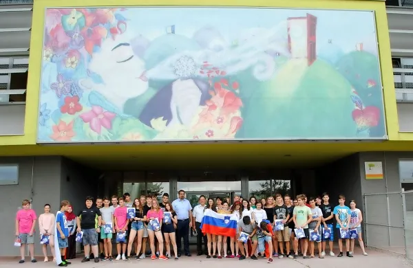 Zastave za slovo od šole