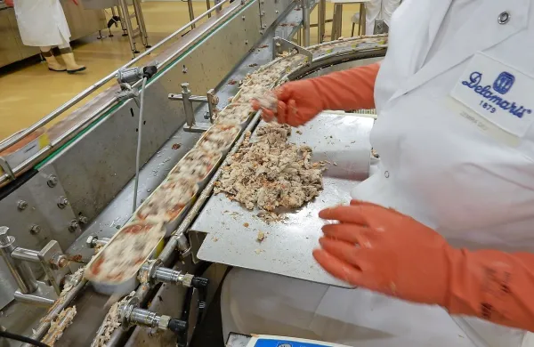 V Delamarisu na račun  daljše vožnje zaposlenih na delo nimajo 
slabih izkušenj, pravijo v Pivki Perutninarstvu.