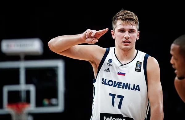 Luka Dončić kotira visoko pred nocojšnjim naborom lige NBA.